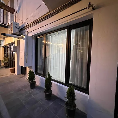 Апартаменты The Loft Life Тбилиси Экстерьер фото