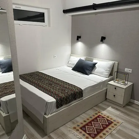 Апартаменты The Loft Life Тбилиси Экстерьер фото